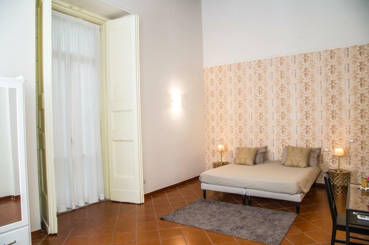 נאפולי Domus Donnaregina Apartments מראה חיצוני תמונה