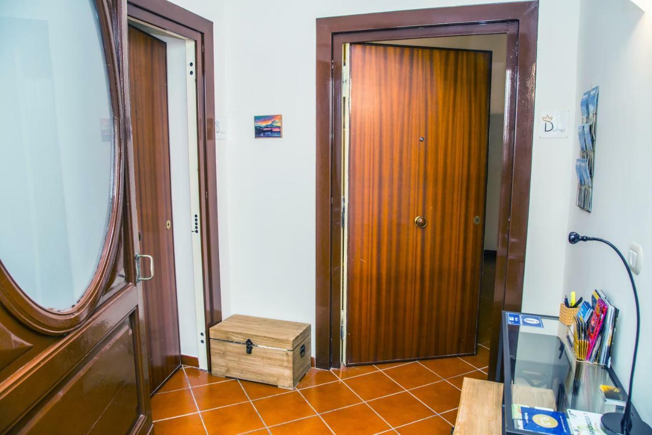 נאפולי Domus Donnaregina Apartments מראה חיצוני תמונה