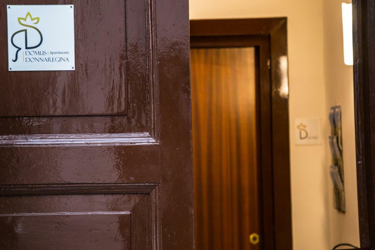 נאפולי Domus Donnaregina Apartments מראה חיצוני תמונה